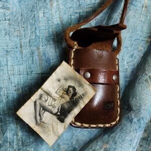 VINTAGE Abercrombie & Fitch leather necklace - 𝙐𝙇𝙏𝙍𝘼 RARE